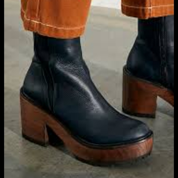 FREE PEOPLE-West Johanna Clog Boots - Picture 3 of 16